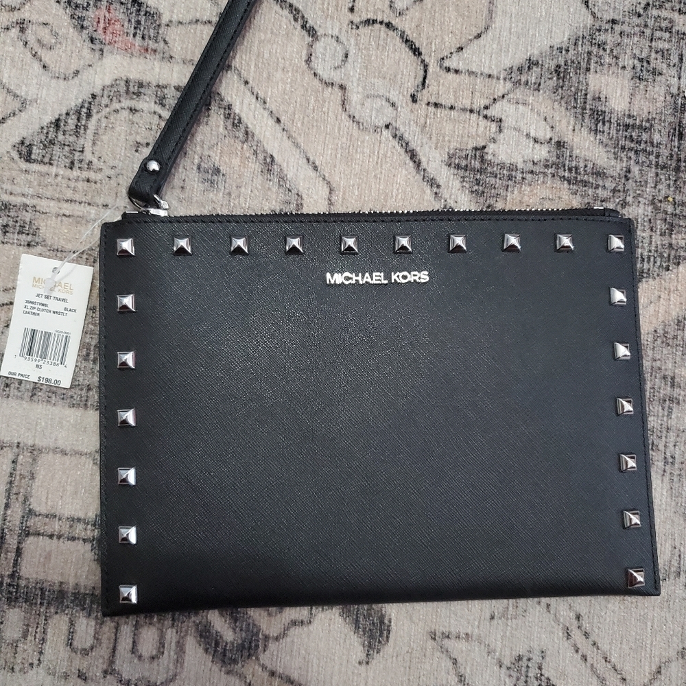 Michael Kors Jet Set Travel XL Zip Clutch